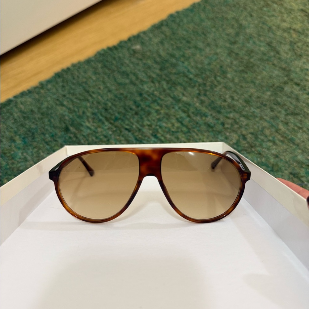 Lexxola Tortoiseshell Brown Gradient Lens Sunglasses